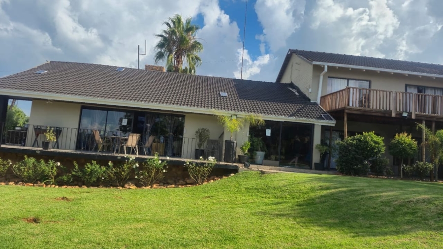 13 Bedroom Property for Sale in Wilkoppies North West